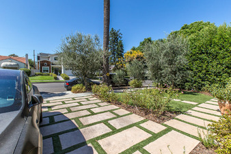 Enlarge photo 82