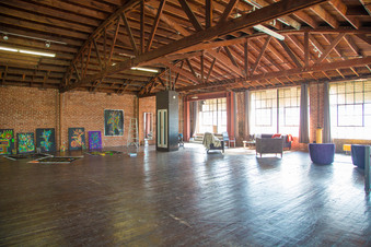 Enlarge photo 23