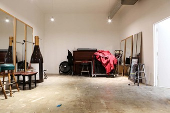 Enlarge photo 45