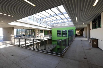 Enlarge photo 36