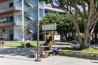 Enlarge photo 32