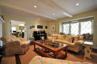 Enlarge photo 23