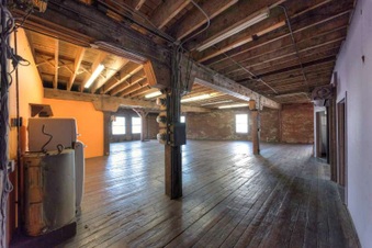 Enlarge photo 30