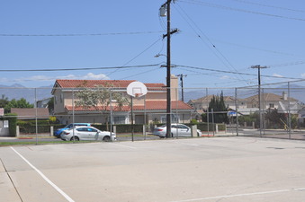 Enlarge photo 13