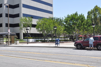 900 - 1000 CORPORATE CENTER DRIVE PLAZA