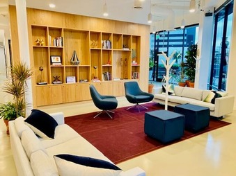 HOLLYWOOD OFFICE 1155