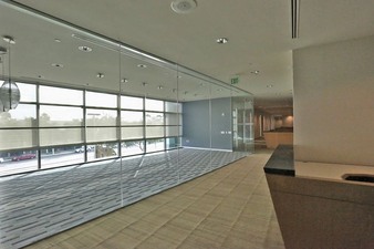 Enlarge photo 17