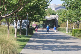 Enlarge photo 11