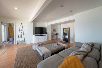 Enlarge photo 33