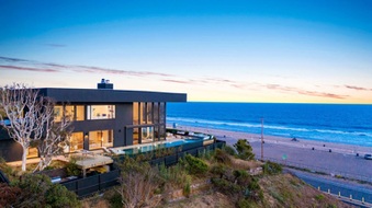 BEACH HOUSES