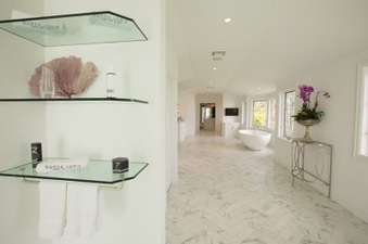Enlarge photo 28