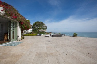 Enlarge photo 46