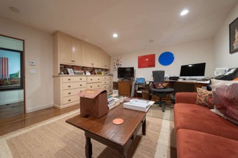 Enlarge photo 9