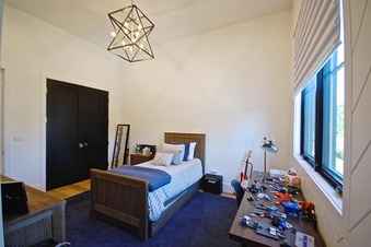 Enlarge photo 30