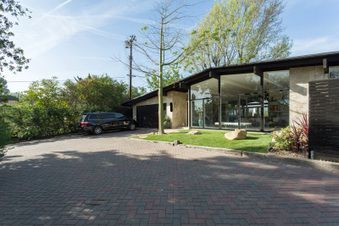 Enlarge photo 186