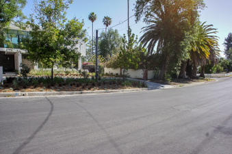 Enlarge photo 100