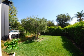 Enlarge photo 30