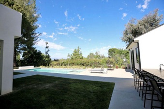 Enlarge photo 140