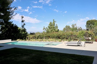 Enlarge photo 147