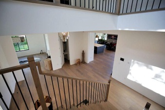 Enlarge photo 119