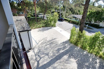 Enlarge photo 131