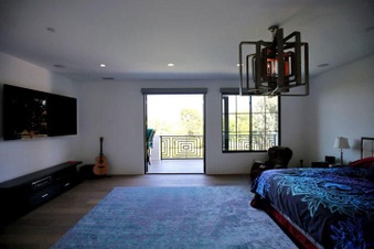 Enlarge photo 133