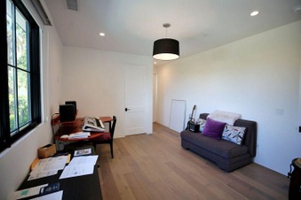 Enlarge photo 60