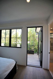 Enlarge photo 104