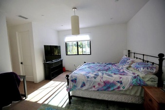 Enlarge photo 158