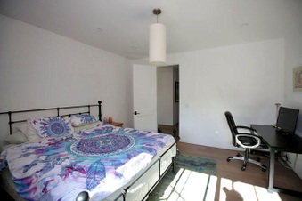 Enlarge photo 33