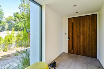 Enlarge photo 42