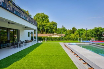 Enlarge photo 30