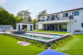 Enlarge photo 38