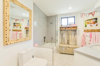 Enlarge photo 40