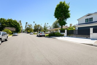 Enlarge photo 115