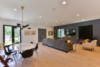 Enlarge photo 38