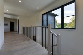 Enlarge photo 28