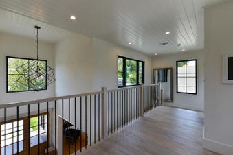 Enlarge photo 27
