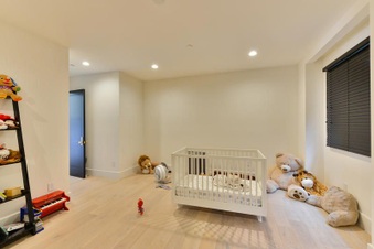 Enlarge photo 17