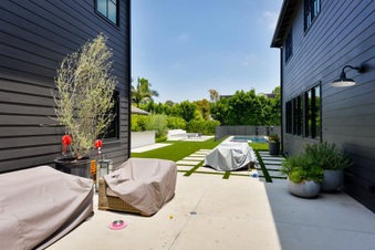 Enlarge photo 10