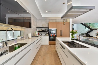 Enlarge photo 22