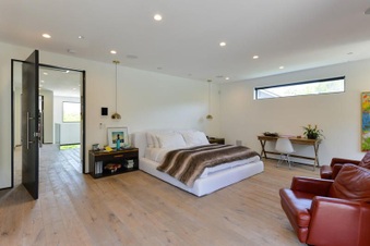 Enlarge photo 10
