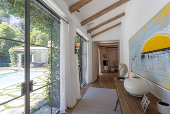 Enlarge photo 58