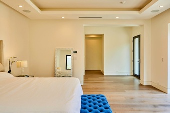 Enlarge photo 26