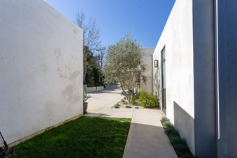 Enlarge photo 26