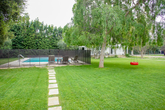 Enlarge photo 26