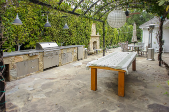 Enlarge photo 35