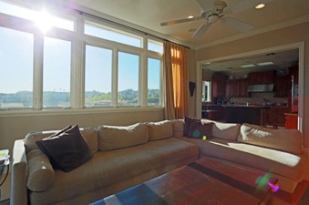 9904 - Sherman Oaks