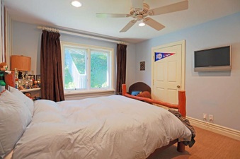 Enlarge photo 46