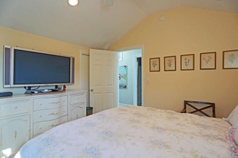 Enlarge photo 26